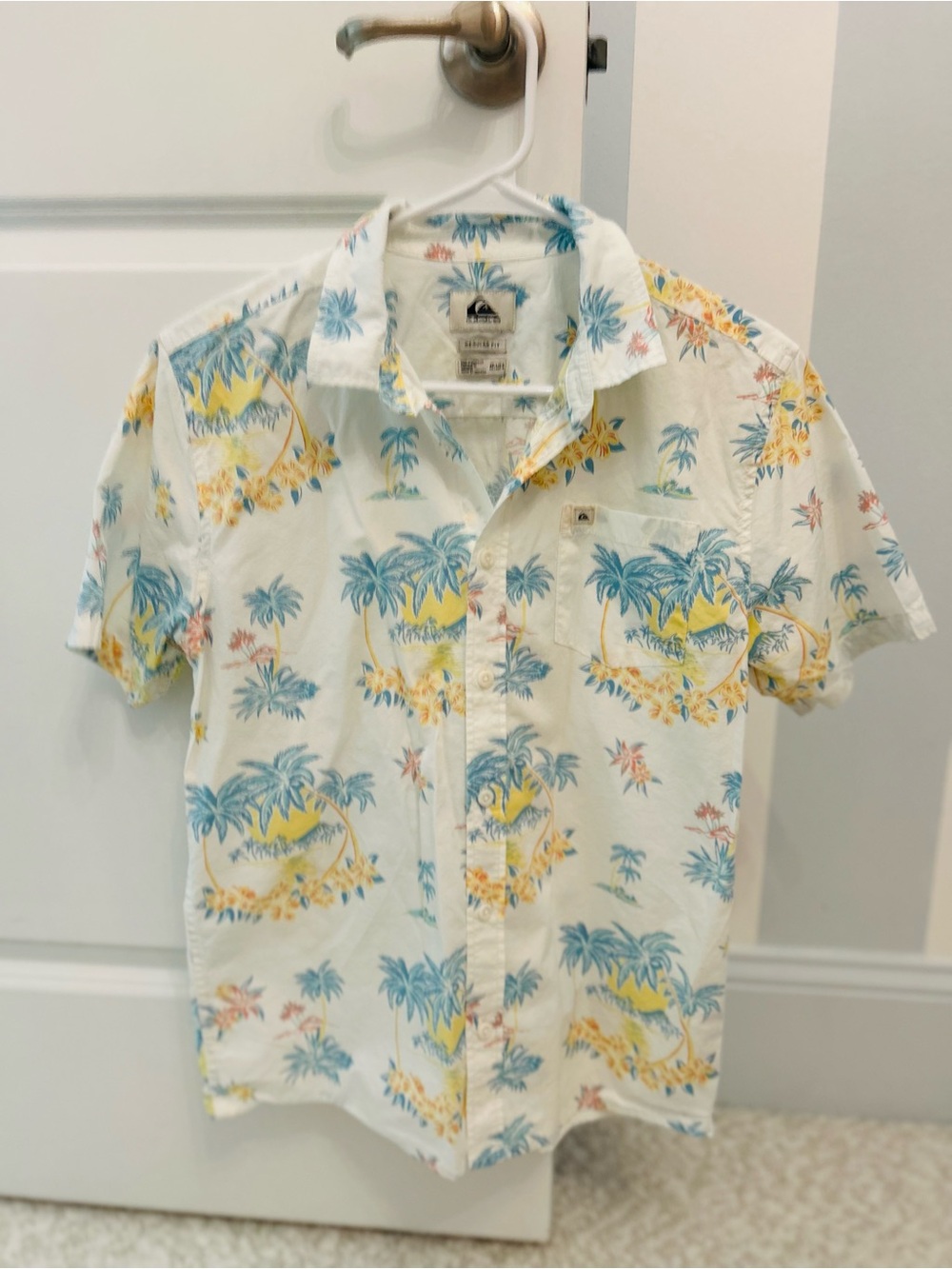 Quiksilver White Short-Sleeve Hawaiian Print Button-Down Shirt